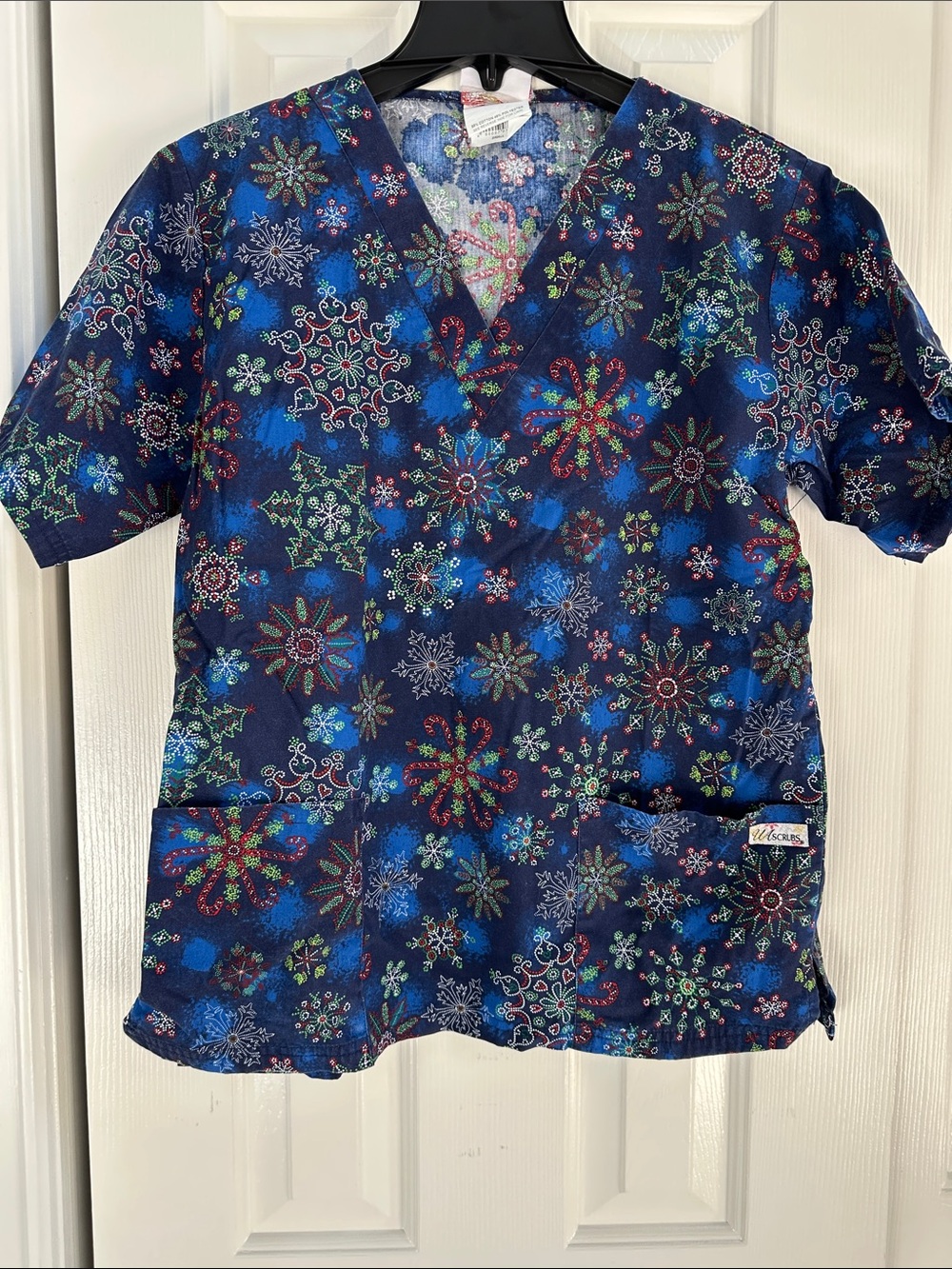 Womens Navy Snowflake-Print Scrub Top